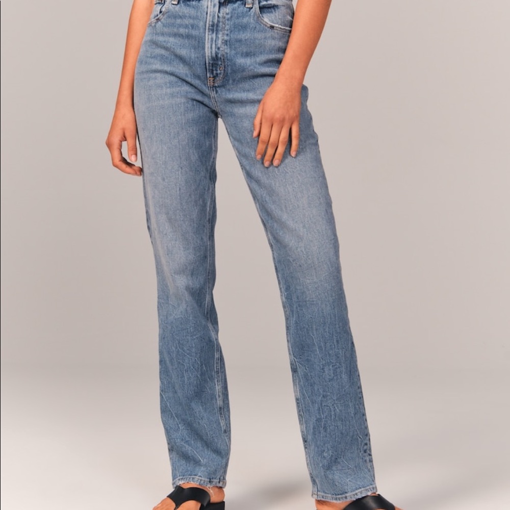 Abercrombie & Fitch 90s Straight Ultra High Rise
